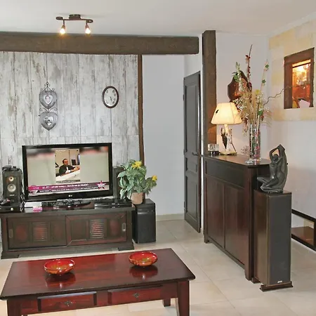 Holiday home Cozy Home In Avignon With Wifi Avignon